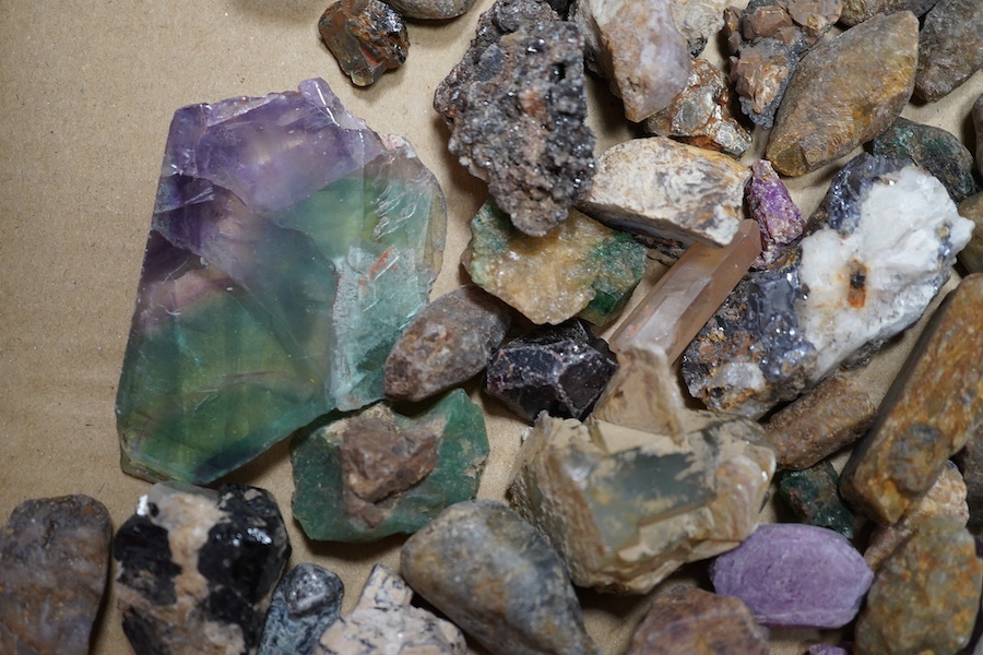 A quantity of assorted small rocks and minerals. Condition - poor to fair